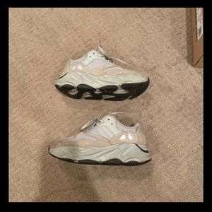 Yeezy Boost 700 'Salt'